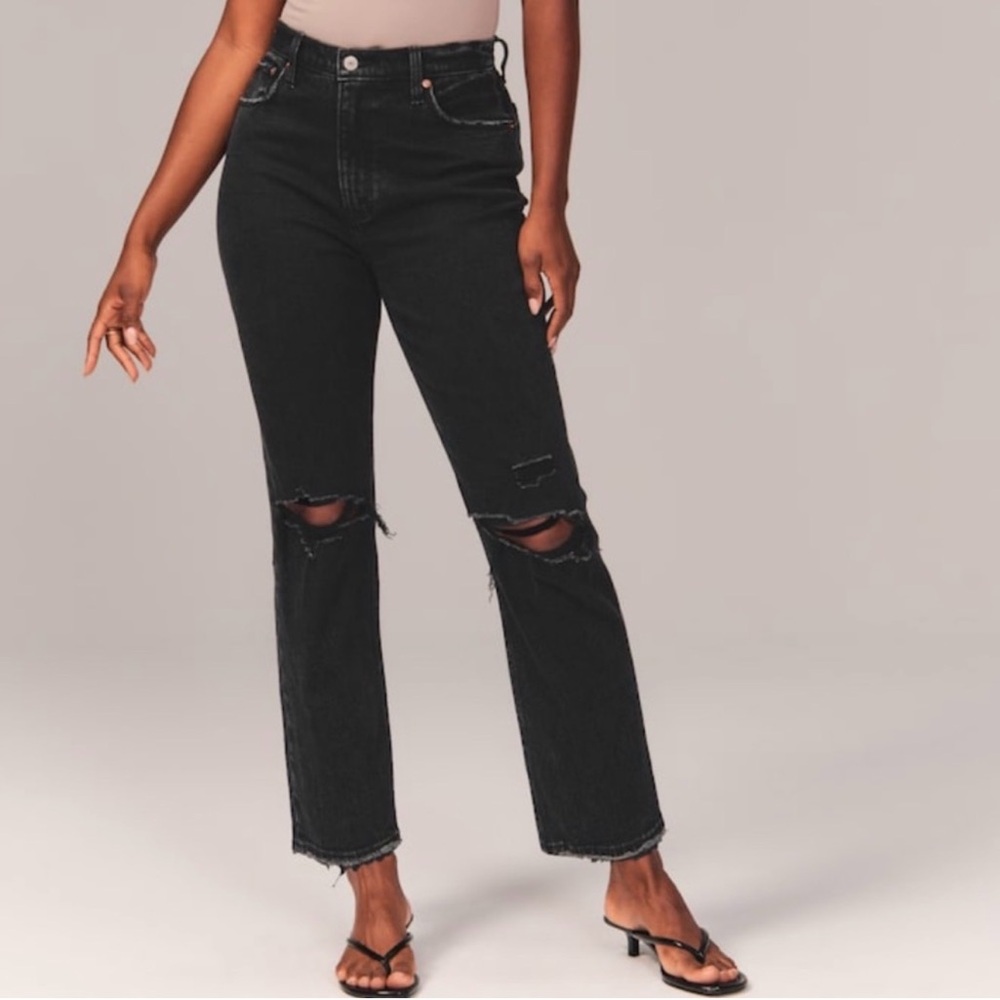 ABERCROMBIE | Ankle Straight Ultra High Rise Distressed Jeans